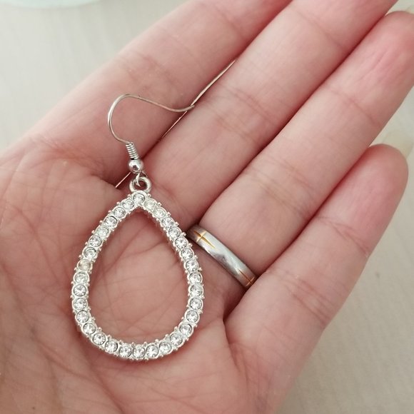 Vintage Bridal Earrings, Chandelier Earrings - Picture 3 of 3